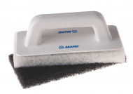 Mapei Kit per Pulizia Fughe Набор для очистки остатков затирки (шпатель + 2 губки) Mapei Kit per Pulizia Fughe Набор для очистки остатков затирки (шпатель + 2 губки)
